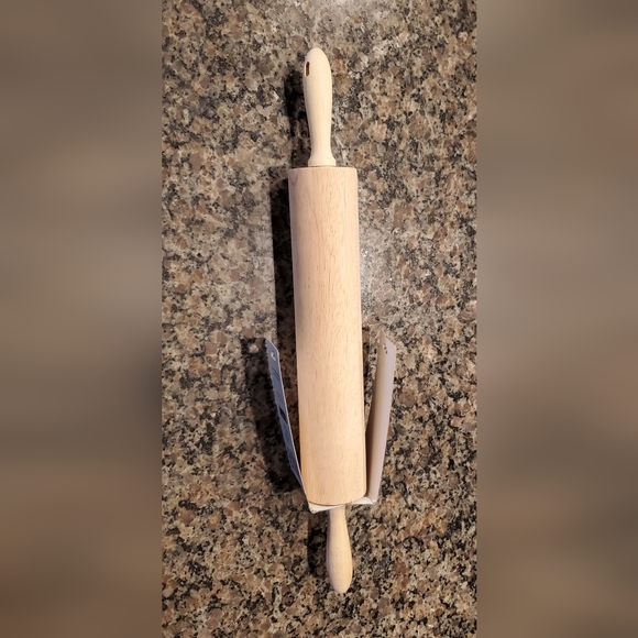 Wooden Rolling Pin - Picture 2 of 3